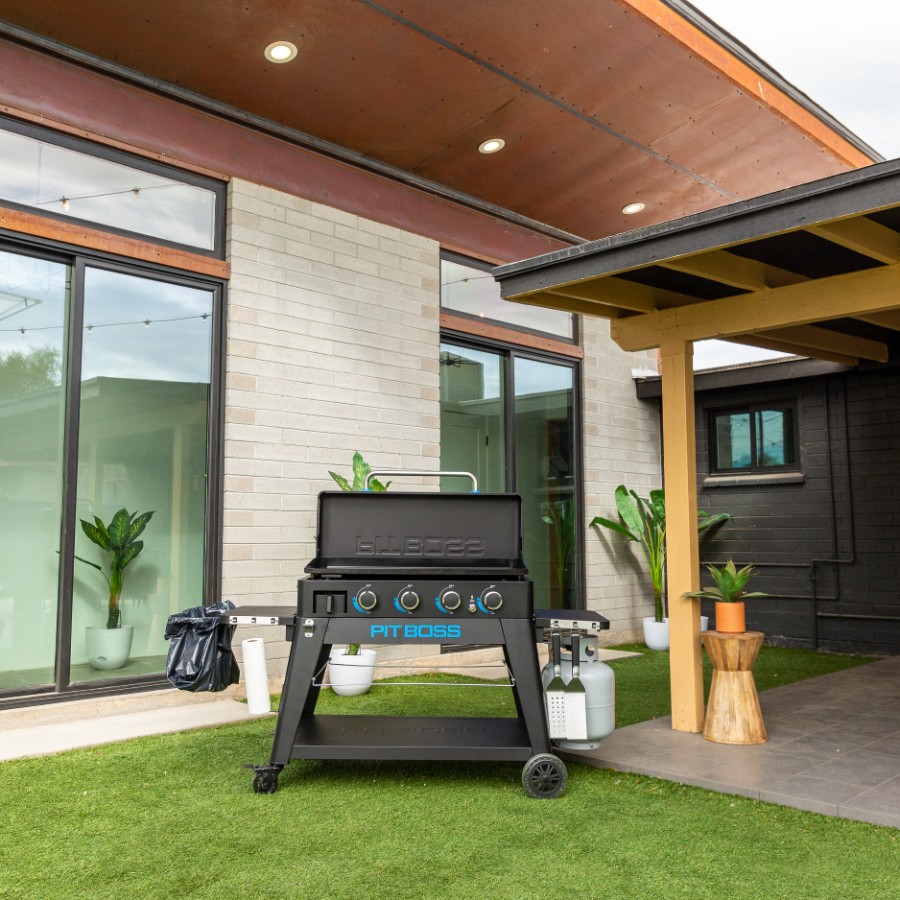 additioanl image for  Pit Boss 4-Burner Ultimate Plancha+Cart 